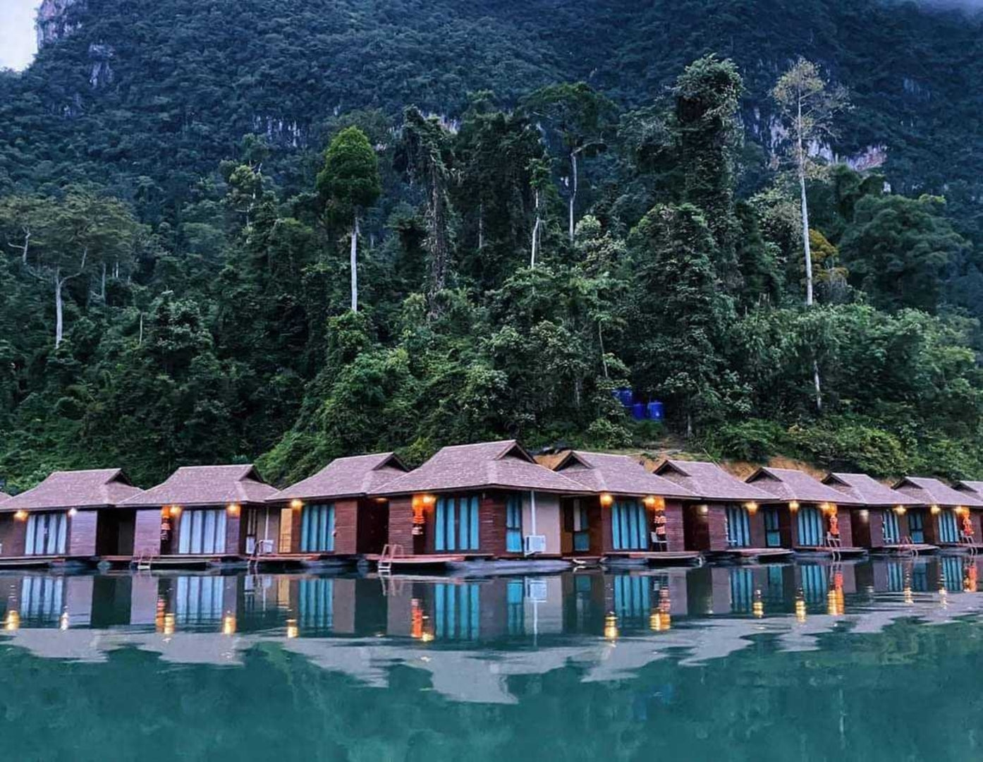 VOYAGE À KHAO SOK & PROMENADE SUR LE LAC DE CHEOW LAN LAKE 3J/2N