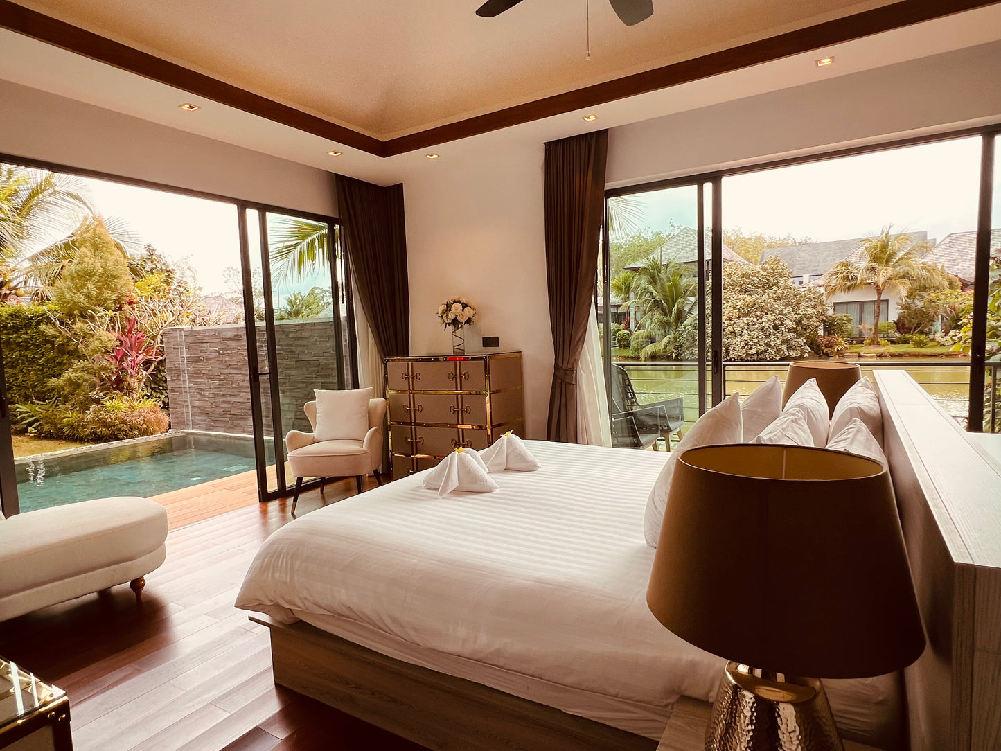HARMONY VILLA - The Lake House